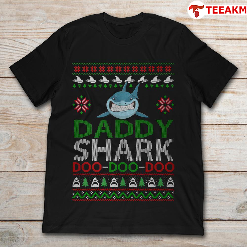 Christmas Daddy Shark Doo Doo Doo Unisex T-shirt